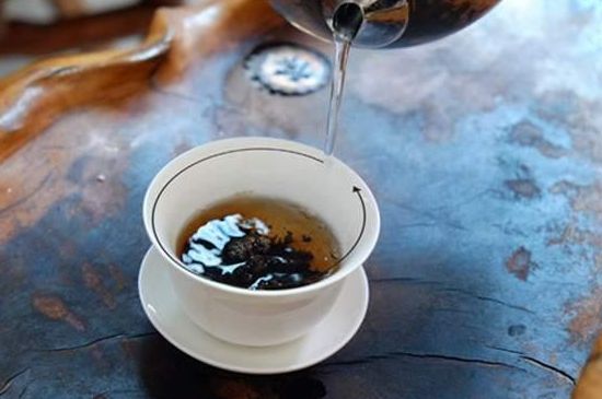 喝茶茶桌上的禮儀有哪些，泡茶待客十大禮儀不可不做！