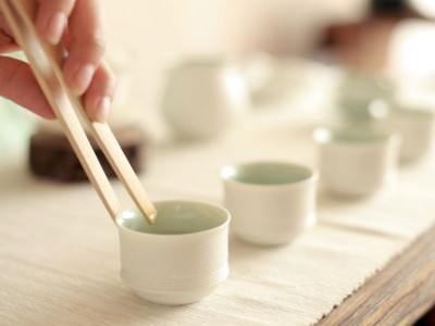鐵觀音的泡法，水溫100°C最佳第一泡不能喝