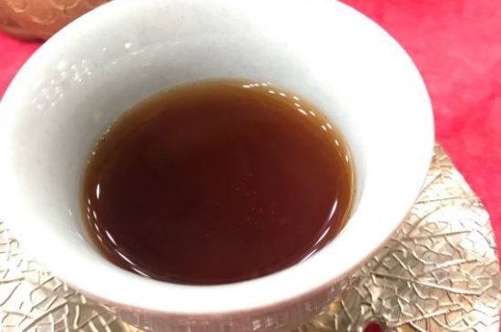 黑茶調理婦科病，女人喝黑茶好處太多了！