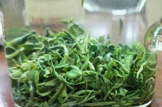 什么茶葉容易放香精，香精茶有什么危害？