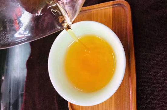 茶葉過期5年了但沒開封，茶葉放久了能喝嗎