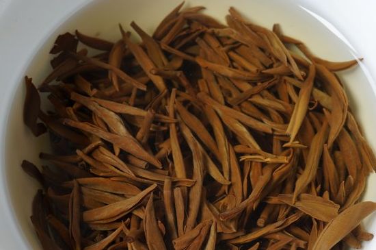 好壞金駿眉圖片對比，怎么挑選金駿眉茶葉