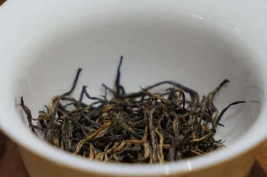 怎樣鑒別金駿眉的好壞，金駿眉紅茶的鑒別方法