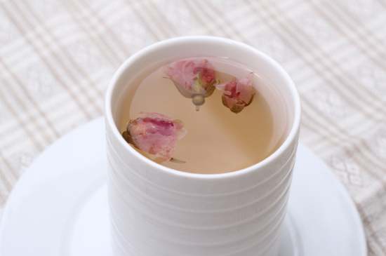 怎么判斷玫瑰花茶好不好，玫瑰花茶怎么樣鑒別