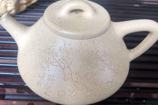新買的紫砂壺為什么會(huì)裂，真的紫砂壺是不是很容易開裂？