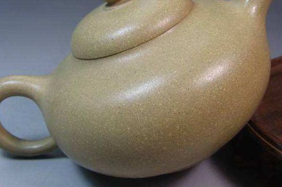 一把真正的本山綠泥壺最低多少錢(qián)，什么價(jià)格能買(mǎi)到本山綠泥紫砂壺？