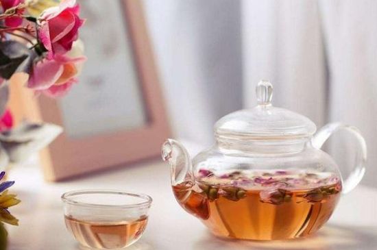 玫瑰花泡茶祛斑要多久見效，喝玫瑰花茶多久能祛斑？
