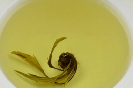 茉莉龍珠茶男人能喝嗎，男性夏季可以喝龍珠茶嗎