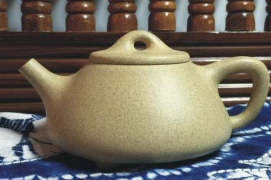 本山綠泥怎么分辨真假，真正的本山綠泥紫砂壺怎么鑒別？