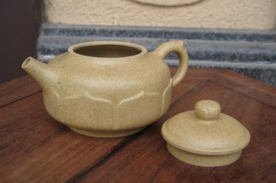 本山綠泥怎么分辨真假，真正的本山綠泥紫砂壺怎么鑒別？