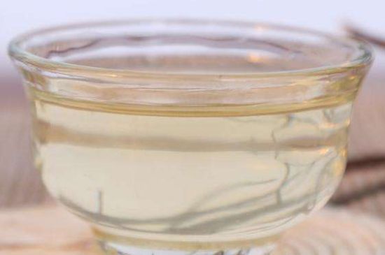 茉莉龍珠什么季節(jié)喝，夏天適合喝茉莉龍珠茶