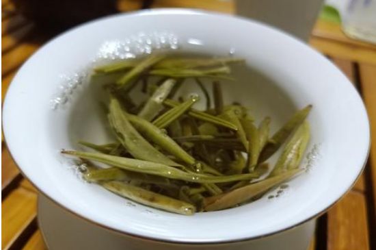 茉莉銀針屬于什么茶，茉莉銀針適合什么人喝？