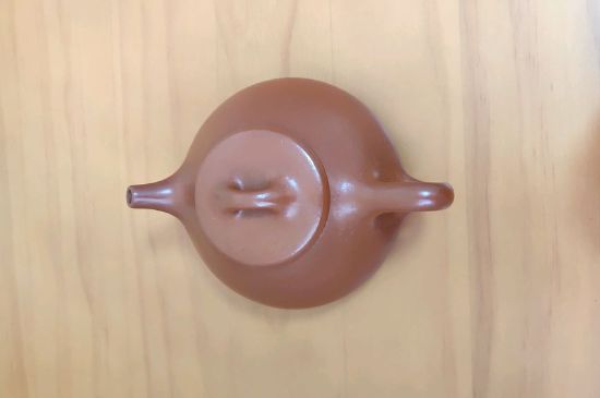 正宗紫砂壺多少錢一套，一套正宗宜興紫砂壺什么價格