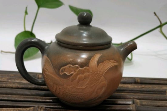 泡茶用坭興陶和紫砂壺哪個(gè)好，紫砂壺比坭興陶壺好嗎？