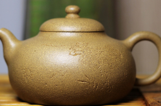朱泥壺適合泡紅茶嗎，紅茶適合泡紫泥還是朱泥壺