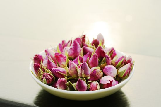 玫瑰花茶怎么泡不開，玫瑰花茶泡著不開花