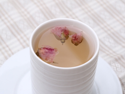 干玫瑰花泡前需要洗嗎，泡玫瑰花需要洗一下嗎？