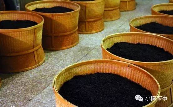 怎樣炭焙巖茶？揭秘武夷巖茶的炭焙技藝