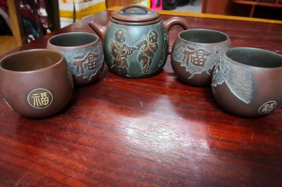 坭興陶主要泡什么茶，廣西坭興陶壺適合泡哪些茶？