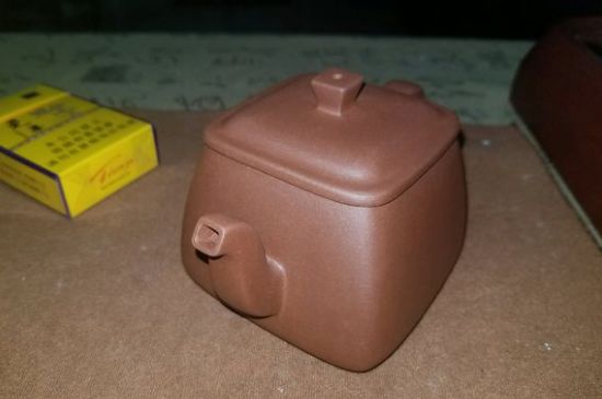 手工紫砂壺和模具壺有什么區(qū)別，快速鑒別手工壺模具壺