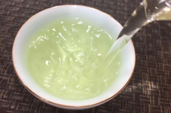 什么茶葉喝起來超級香，什么茶泡出來滿屋濃香?