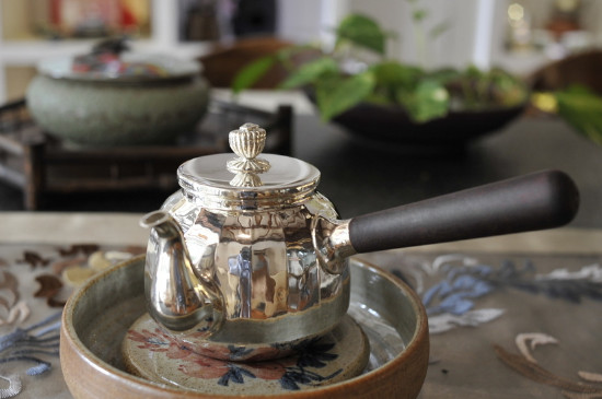 黑茶用什么壺煮最好，黑茶用什么煮效果好？