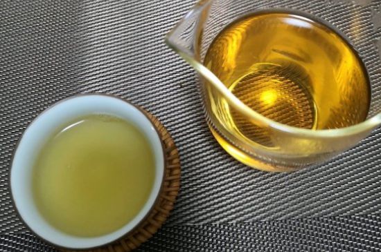 7年壽眉和2年白牡丹哪個好，老白茶壽眉與白牡丹的口感區(qū)別