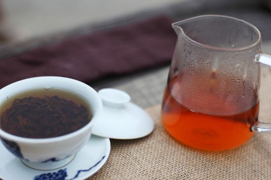 紅茶有6年了還能喝不，過(guò)期紅茶未必不能喝！