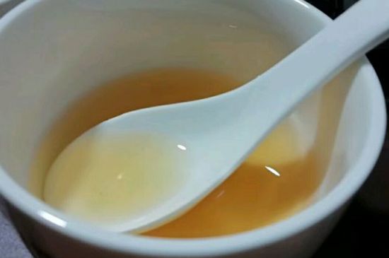 女人喝紅茶好還是喝普洱茶好，普洱茶和紅茶哪個(gè)適合女人喝
