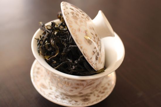 烏崠鴨屎香屬于哪類茶，鳳凰鴨屎香是紅茶還是綠茶？
