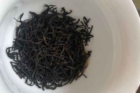 正山小種第一泡要倒掉嗎，正山小種能沖幾泡
