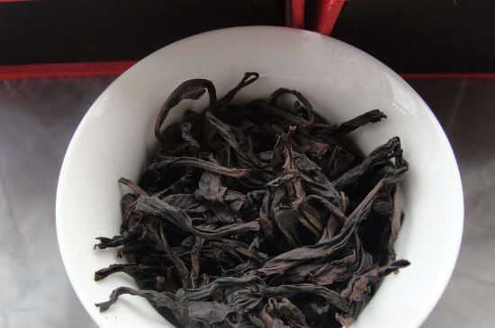大紅袍四大品種有哪些，大紅袍的種類和著名品種特點(diǎn)介紹