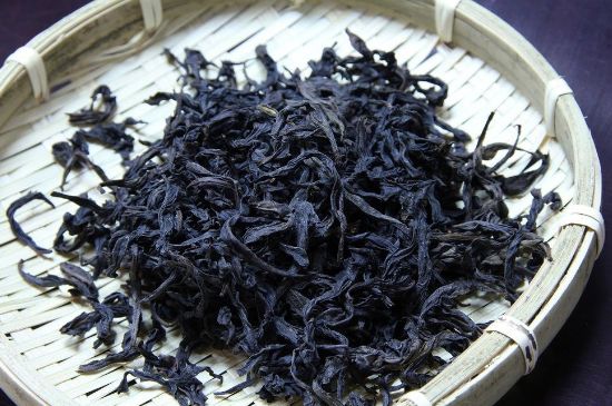 母樹(shù)大紅袍給誰(shuí)喝了，為什么母樹(shù)大紅袍叫三棵六株？
