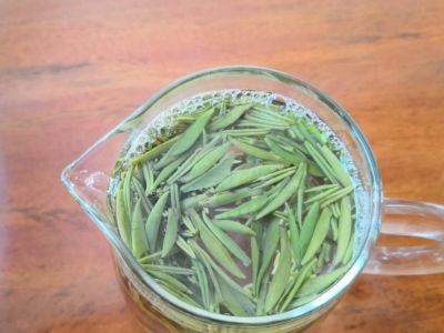 竹葉青和毛尖的區(qū)別，竹葉青和信陽毛尖哪個好？