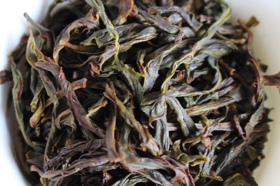 蜜蘭香和鴨屎香區(qū)別，鳳凰單樅鴨屎香vs蜜蘭香圖片對(duì)比