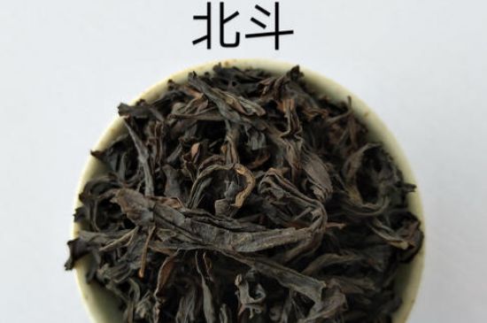 大紅袍四大品種有哪些，大紅袍的種類和著名品種特點(diǎn)介紹