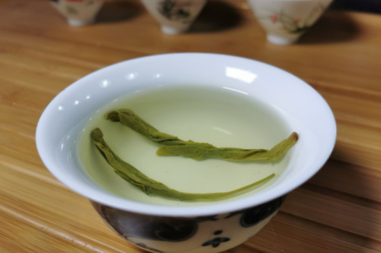 什么綠茶茶葉唇齒留香，哪個(gè)品種綠茶香氣好？