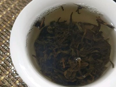 喝安化黑茶的副作用，長(zhǎng)期飲用黑茶的副作用